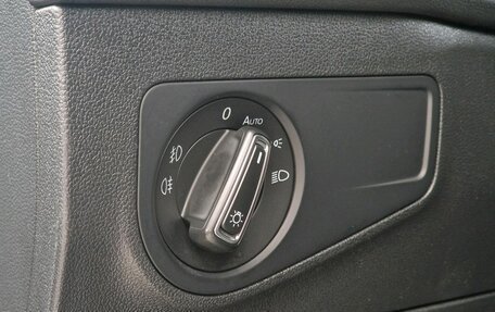 Volkswagen Tiguan II, 2017 год, 2 390 000 рублей, 30 фотография