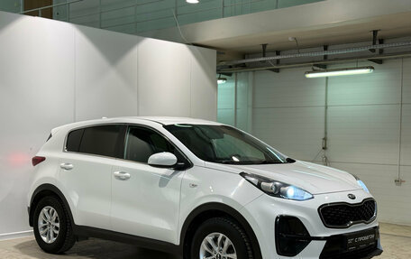 KIA Sportage IV рестайлинг, 2019 год, 2 000 000 рублей, 4 фотография