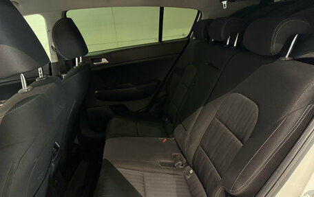 KIA Sportage IV рестайлинг, 2019 год, 2 000 000 рублей, 12 фотография