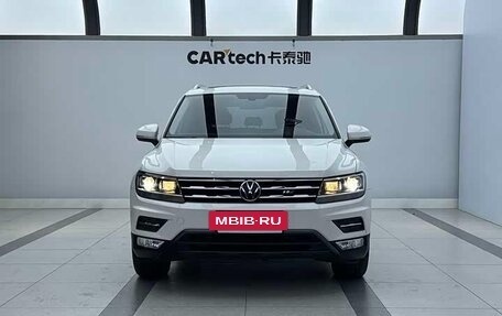 Volkswagen Tiguan II, 2021 год, 2 290 000 рублей, 2 фотография