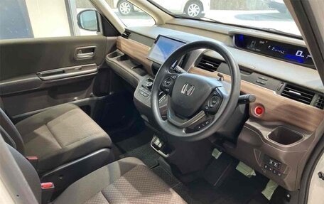 Honda Freed II, 2023 год, 1 472 000 рублей, 13 фотография