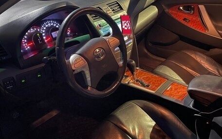 Toyota Camry, 2011 год, 975 000 рублей, 5 фотография