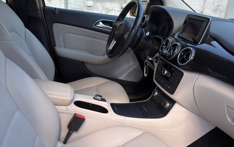 Mercedes-Benz B-Класс, 2013 год, 1 490 000 рублей, 11 фотография