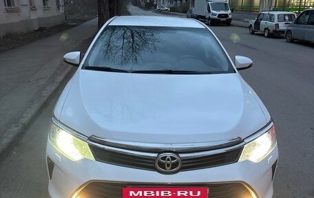 Toyota Camry, 2014 год, 1 590 000 рублей, 2 фотография
