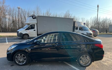 Hyundai Solaris II рестайлинг, 2012 год, 700 000 рублей, 4 фотография