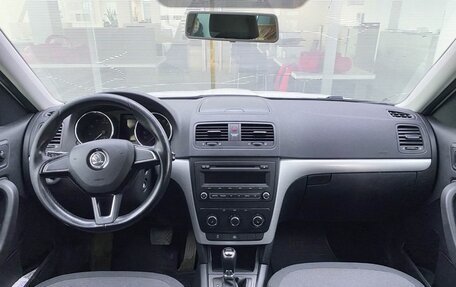 Skoda Yeti I рестайлинг, 2014 год, 1 399 000 рублей, 17 фотография