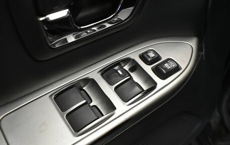 Mitsubishi Pajero IV, 2011 год, 2 190 000 рублей, 13 фотография