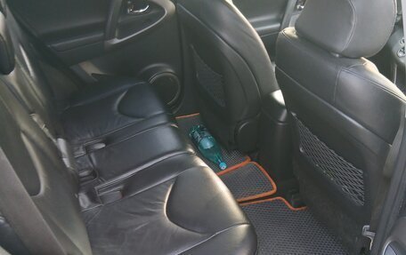 Toyota RAV4, 2006 год, 850 000 рублей, 8 фотография