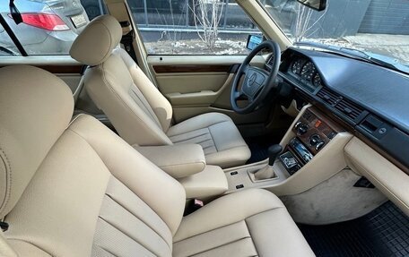 Mercedes-Benz E-Класс, 1992 год, 1 160 000 рублей, 14 фотография