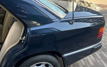 Mercedes-Benz E-Класс, 1992 год, 1 160 000 рублей, 18 фотография