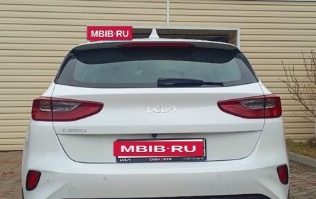 KIA cee'd III, 2022 год, 2 400 000 рублей, 3 фотография