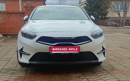 KIA cee'd III, 2022 год, 2 400 000 рублей, 2 фотография