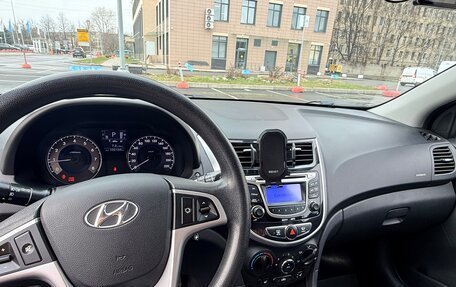 Hyundai Solaris II рестайлинг, 2011 год, 850 000 рублей, 9 фотография