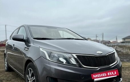 KIA Rio III рестайлинг, 2013 год, 875 000 рублей, 3 фотография