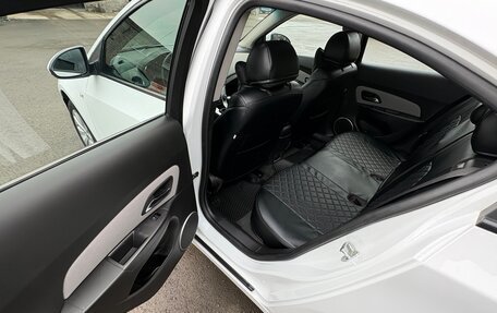 Chevrolet Cruze II, 2011 год, 950 000 рублей, 6 фотография