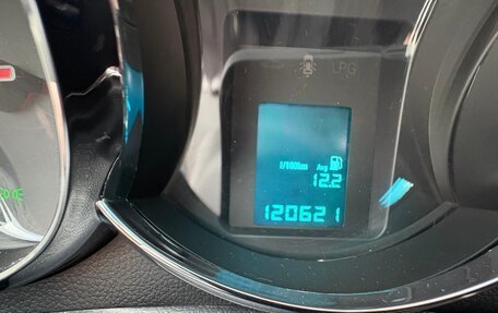 Chevrolet Cruze II, 2011 год, 950 000 рублей, 10 фотография