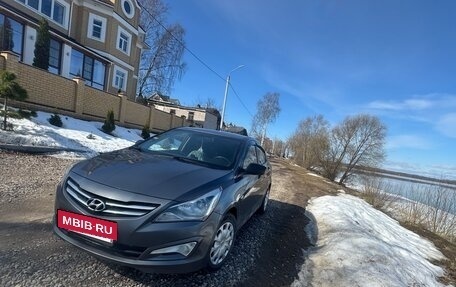 Hyundai Solaris II рестайлинг, 2015 год, 850 000 рублей, 18 фотография