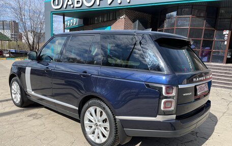 Land Rover Range Rover IV рестайлинг, 2017 год, 5 600 000 рублей, 3 фотография