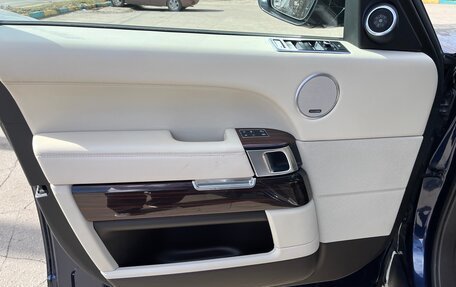 Land Rover Range Rover IV рестайлинг, 2017 год, 5 600 000 рублей, 16 фотография