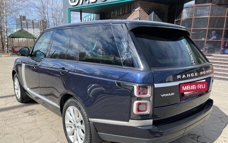 Land Rover Range Rover IV рестайлинг, 2017 год, 5 600 000 рублей, 5 фотография