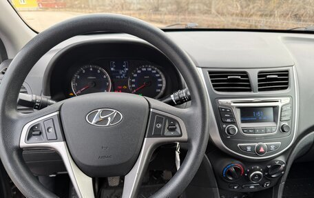 Hyundai Solaris II рестайлинг, 2016 год, 890 000 рублей, 8 фотография