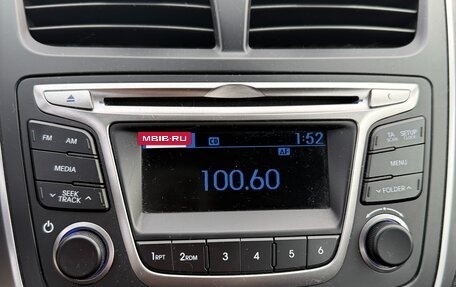 Hyundai Solaris II рестайлинг, 2016 год, 890 000 рублей, 9 фотография