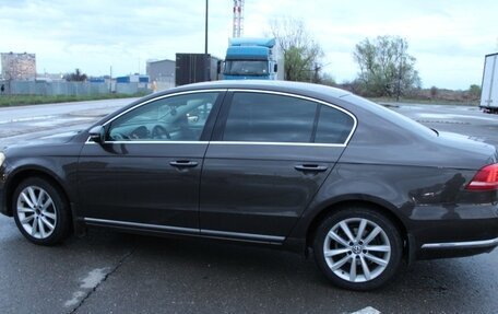 Volkswagen Passat B7, 2012 год, 1 350 000 рублей, 14 фотография