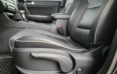 KIA Sportage IV рестайлинг, 2018 год, 2 449 000 рублей, 10 фотография