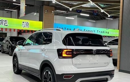 Volkswagen T-Cross I, 2023 год, 1 390 000 рублей, 3 фотография