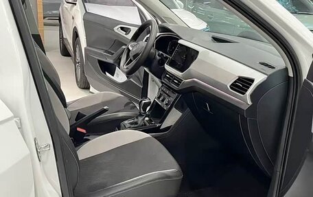 Volkswagen T-Cross I, 2023 год, 1 390 000 рублей, 7 фотография