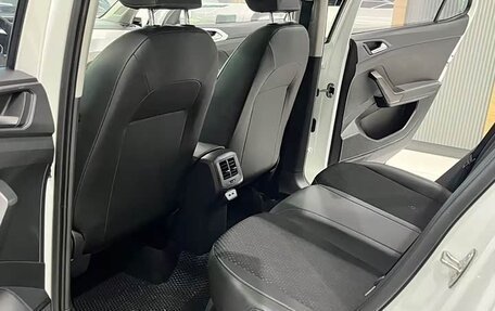 Volkswagen T-Cross I, 2023 год, 1 390 000 рублей, 8 фотография