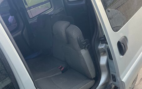 Renault Kangoo II рестайлинг, 2007 год, 100 000 рублей, 11 фотография