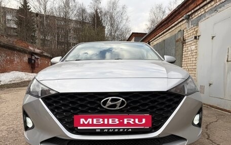 Hyundai Solaris II рестайлинг, 2020 год, 1 380 000 рублей, 2 фотография