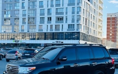 Toyota Land Cruiser 200, 2013 год, 4 000 000 рублей, 4 фотография