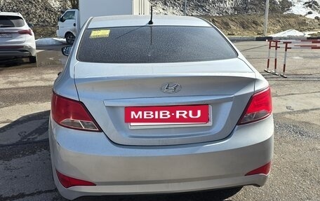 Hyundai Solaris II рестайлинг, 2015 год, 700 000 рублей, 4 фотография