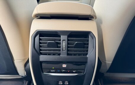 BMW 3 серия, 2024 год, 5 890 000 рублей, 38 фотография