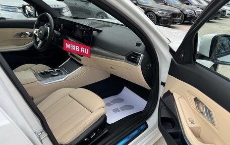 BMW 3 серия, 2024 год, 5 890 000 рублей, 31 фотография