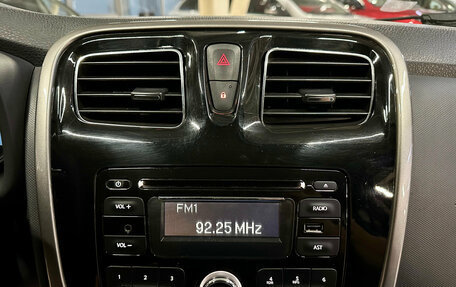 Renault Logan II, 2016 год, 750 000 рублей, 11 фотография