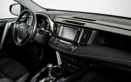 Toyota RAV4, 2019 год, 2 775 000 рублей, 10 фотография