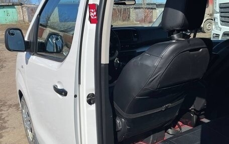 Peugeot Traveller I, 2021 год, 3 850 000 рублей, 14 фотография