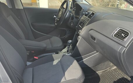 Volkswagen Polo VI (EU Market), 2018 год, 1 200 000 рублей, 12 фотография