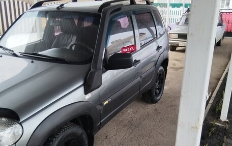 Chevrolet Niva I рестайлинг, 2015 год, 700 000 рублей, 1 фотография