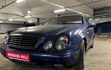 Mercedes-Benz CLK-Класс, 1997 год, 350 000 рублей, 1 фотография