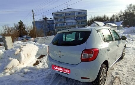 Renault Sandero II рестайлинг, 2020 год, 890 000 рублей, 3 фотография