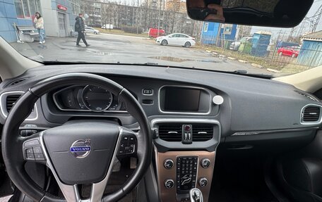 Volvo V40 Cross Country I, 2015 год, 1 450 000 рублей, 7 фотография