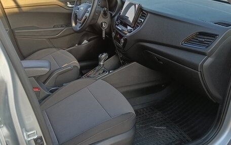 Hyundai Solaris II рестайлинг, 2020 год, 1 950 000 рублей, 4 фотография