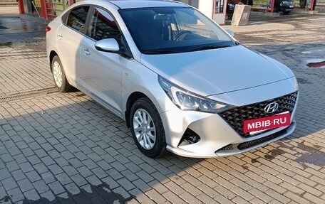 Hyundai Solaris II рестайлинг, 2020 год, 1 950 000 рублей, 2 фотография