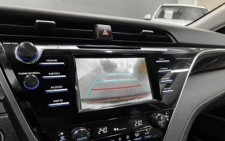 Toyota Camry, 2018 год, 2 545 000 рублей, 17 фотография