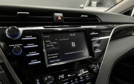 Toyota Camry, 2018 год, 2 545 000 рублей, 16 фотография