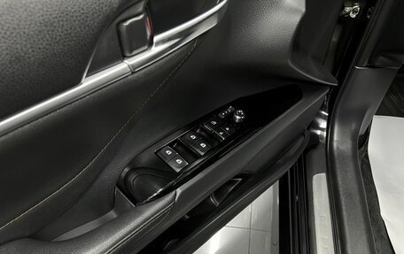 Toyota Camry, 2018 год, 2 545 000 рублей, 25 фотография